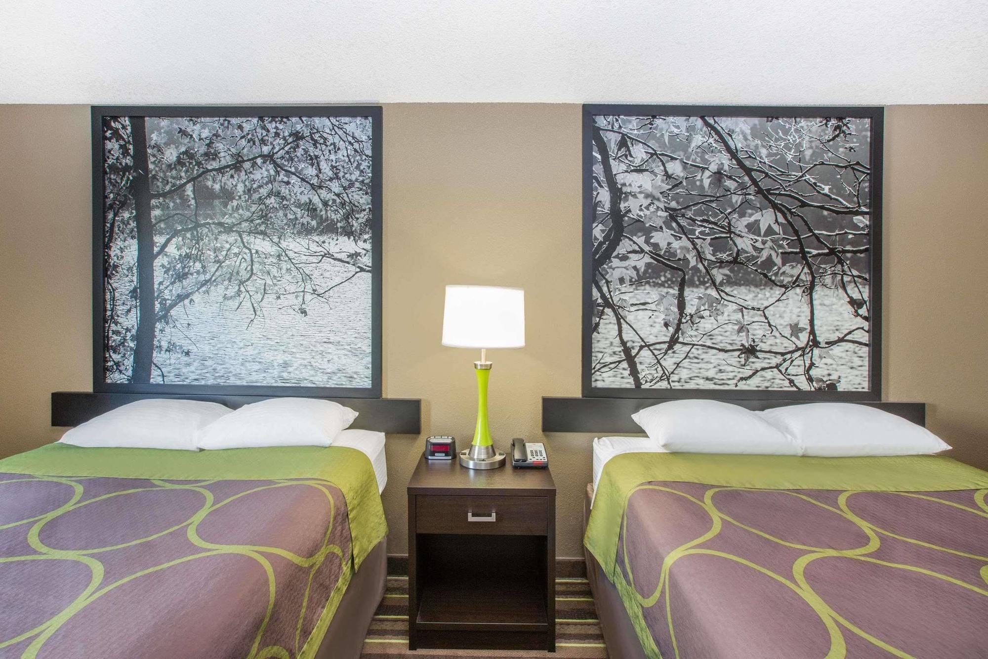 Super 8 By Wyndham Brookings Ξενοδοχείο Εξωτερικό φωτογραφία